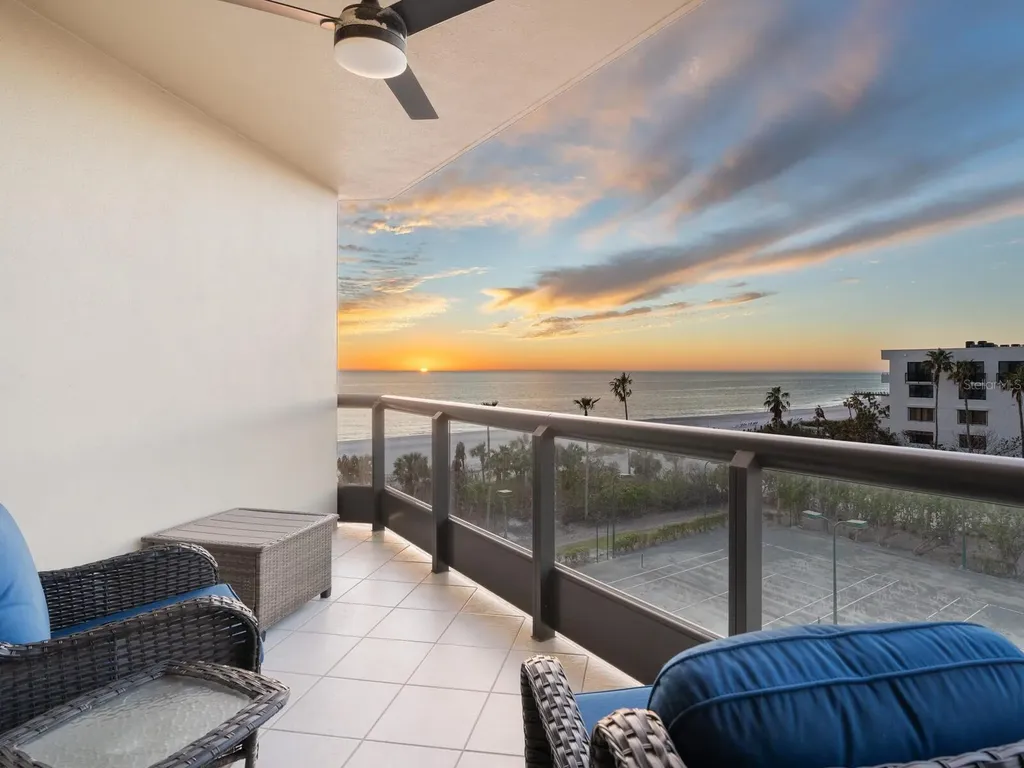 1281 Gulf Of Mexico Drive Longboat Key FL 34228