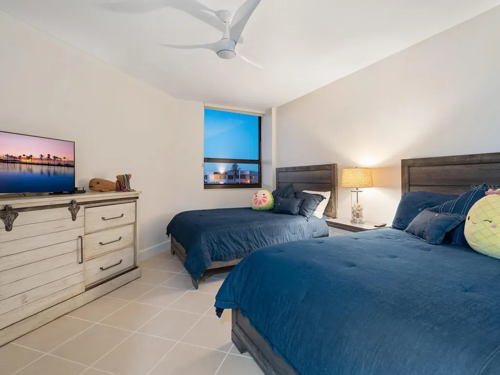 1281 Gulf Of Mexico Drive Longboat Key FL 34228