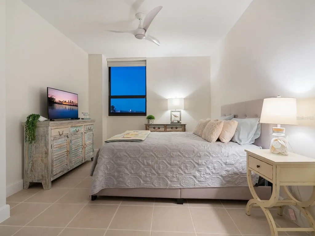1281 Gulf Of Mexico Drive Longboat Key FL 34228