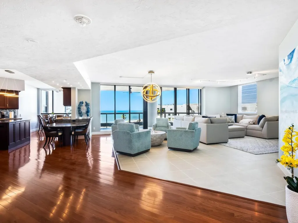 1281 Gulf Of Mexico Drive Longboat Key FL 34228