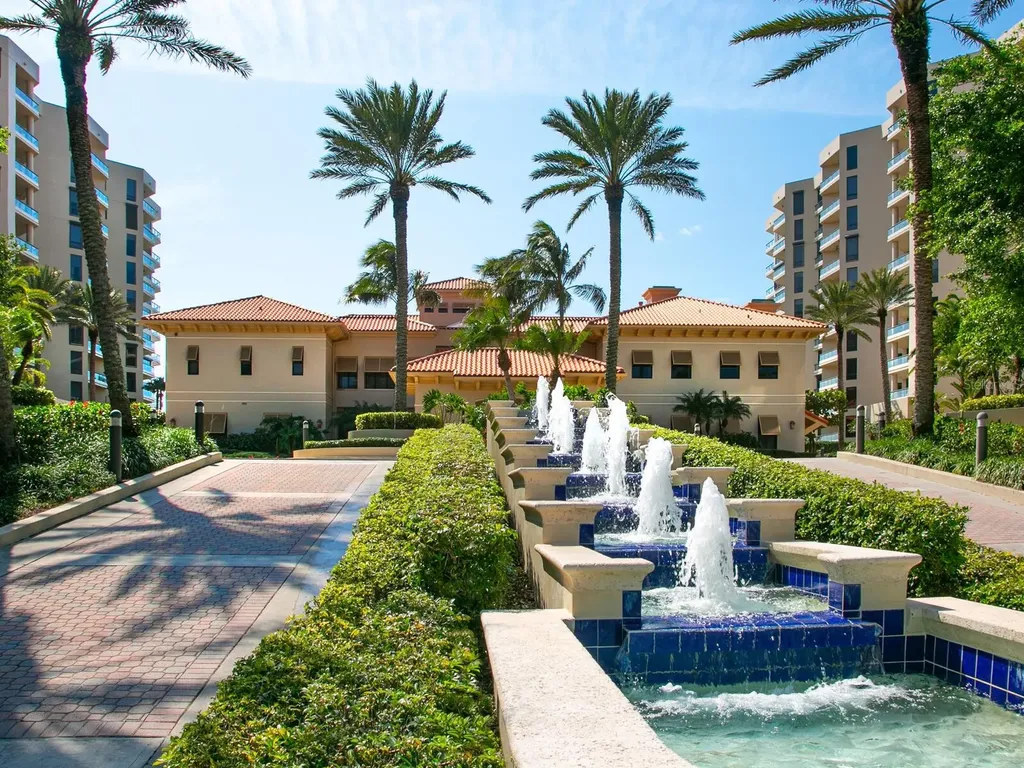 1281 Gulf Of Mexico Drive Longboat Key FL 34228