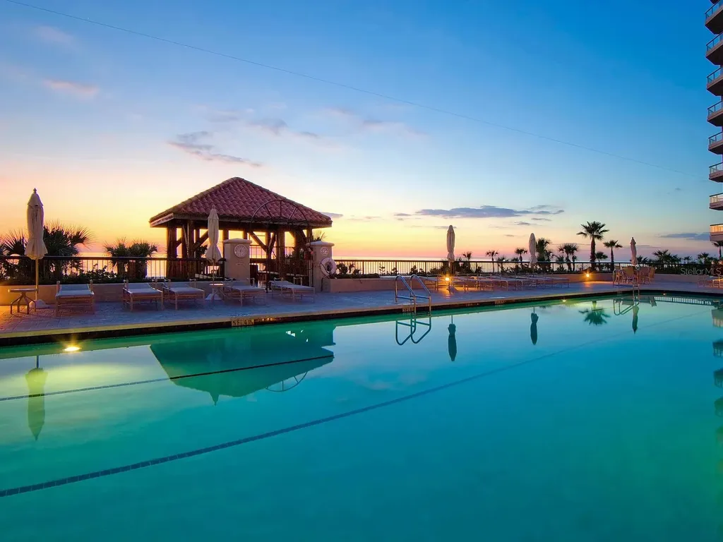 1281 Gulf Of Mexico Drive Longboat Key FL 34228