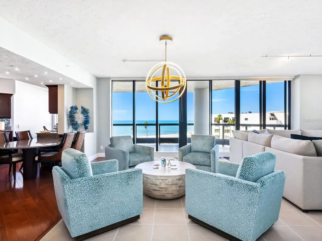1281 Gulf Of Mexico Drive Longboat Key FL 34228