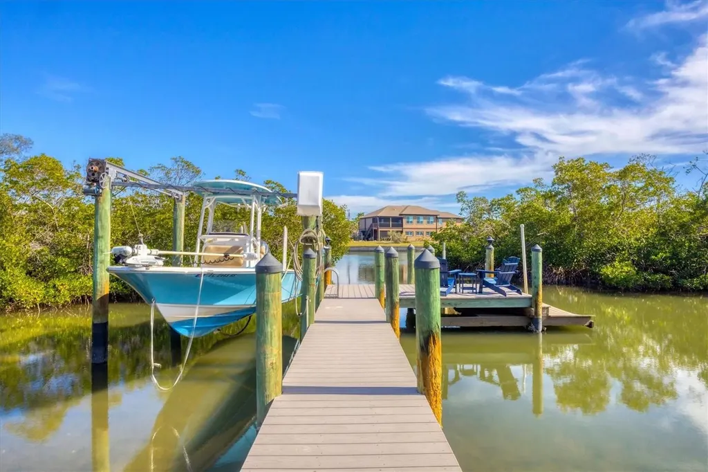 1649 Manor Road Englewood FL 34223