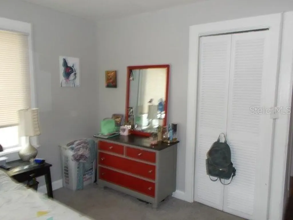 5827 39th Street N St Petersburg FL 33741