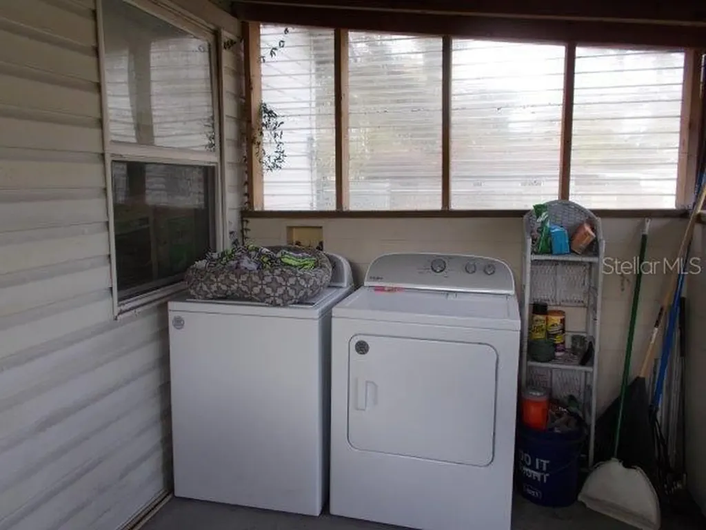 5827 39th Street N St Petersburg FL 33741