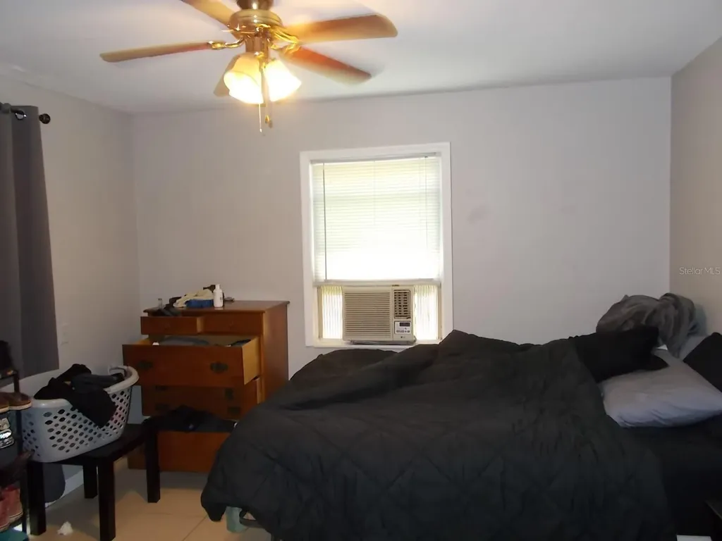 5827 39th Street N St Petersburg FL 33741