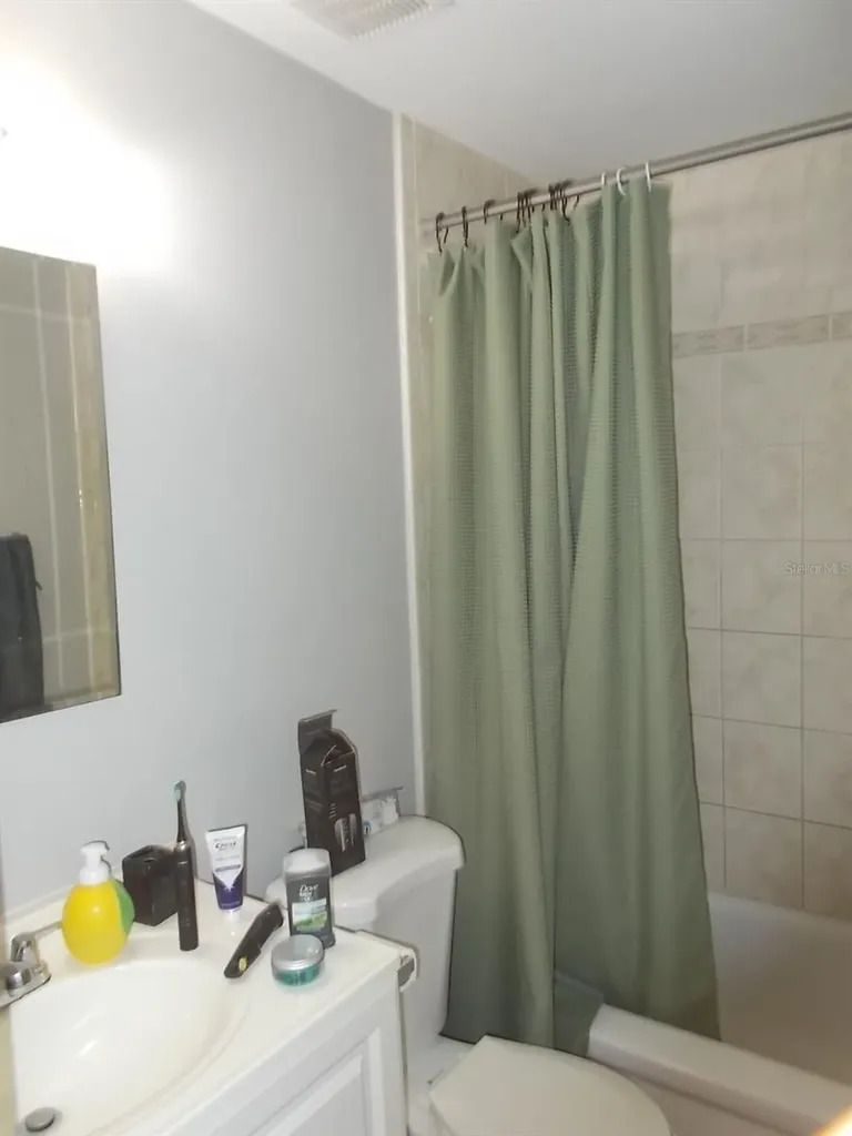 5827 39th Street N St Petersburg FL 33741
