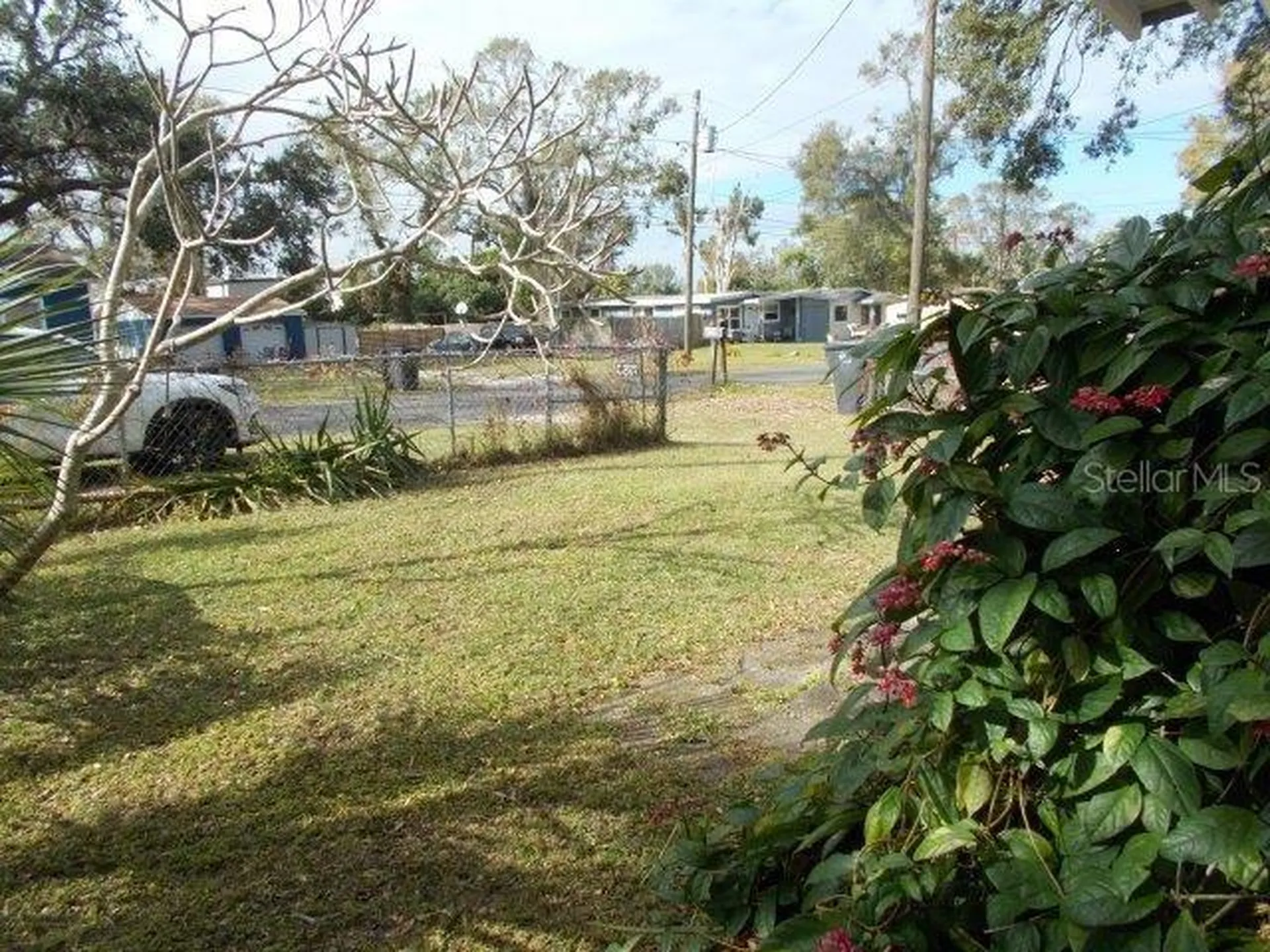5827 39th Street N St Petersburg FL 33741