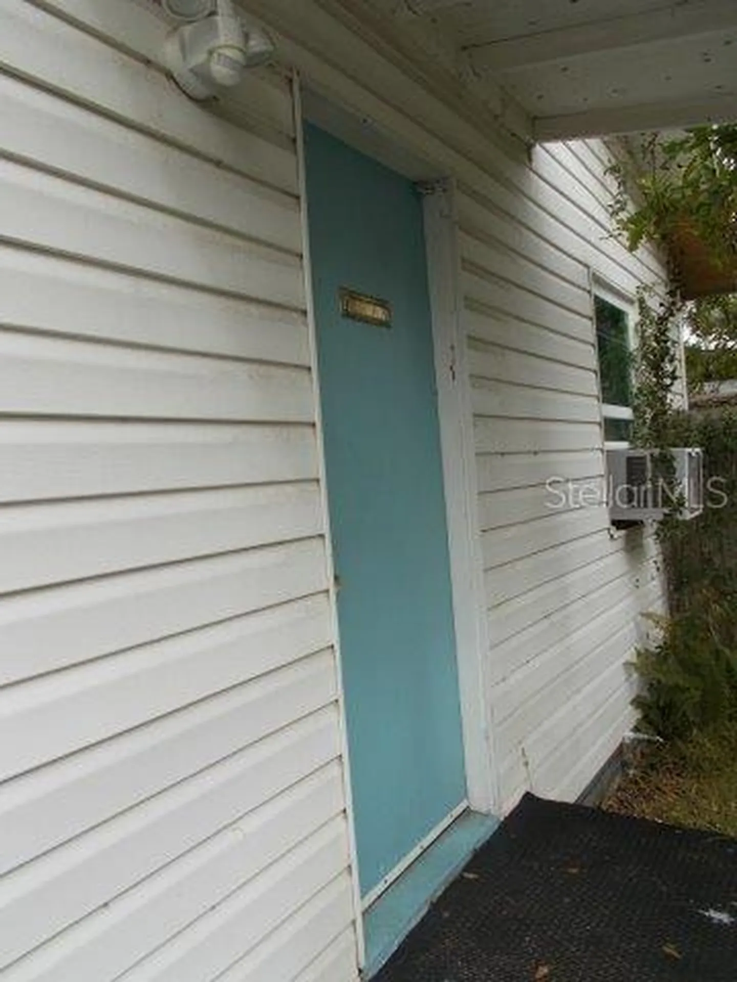 5827 39th Street N St Petersburg FL 33741