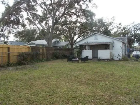5827 39th Street N St Petersburg FL 33741