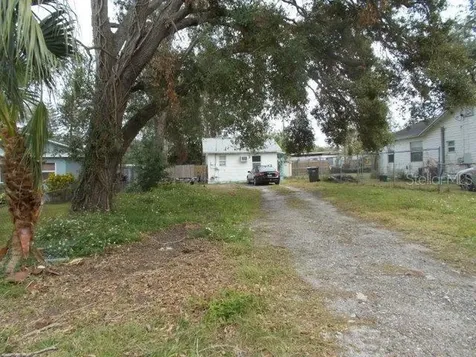 5827 39th Street N St Petersburg FL 33741