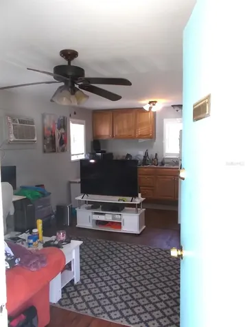 5827 39th Street N St Petersburg FL 33741