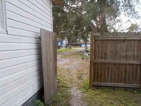 5827 39th Street N St Petersburg FL 33741