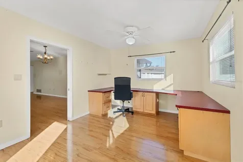 3762 San Luis Drive Sarasota FL 34235