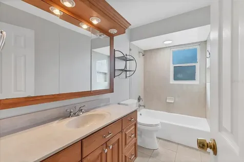 3762 San Luis Drive Sarasota FL 34235
