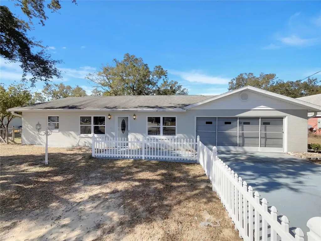 15662 SE 88th Court Summerfield FL 34491