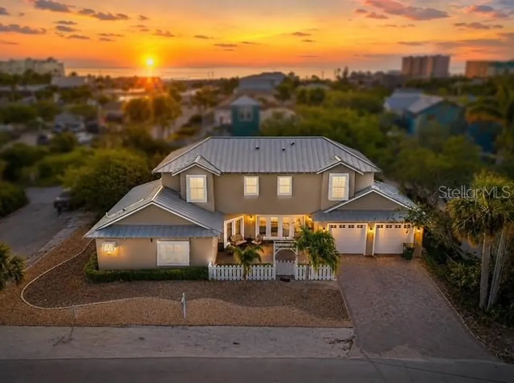 201 S Cooper Street New Smyrna Beach FL 32169