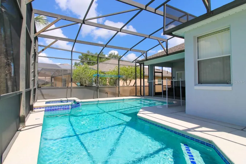 219 Plumoso Loop Davenport FL 33897