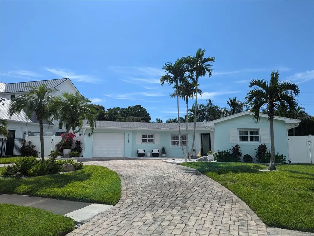 1253 Cordova Boulevard NE St Petersburg FL 33704