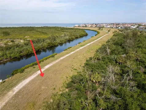 4 Hammock Bay Boulevard Apollo Beach FL 33572