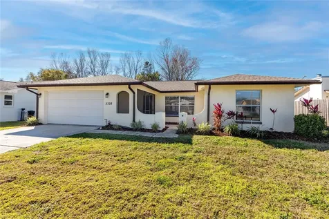 2328 Pin Oak Lane W Clearwater FL 33759