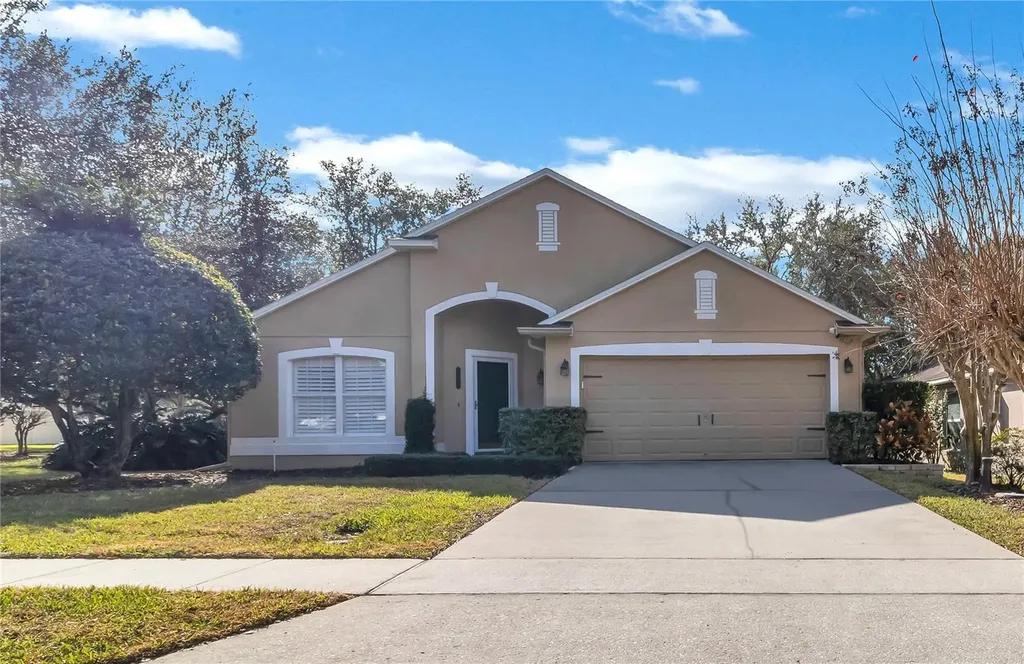 900 Khingan Court Apopka FL 32712