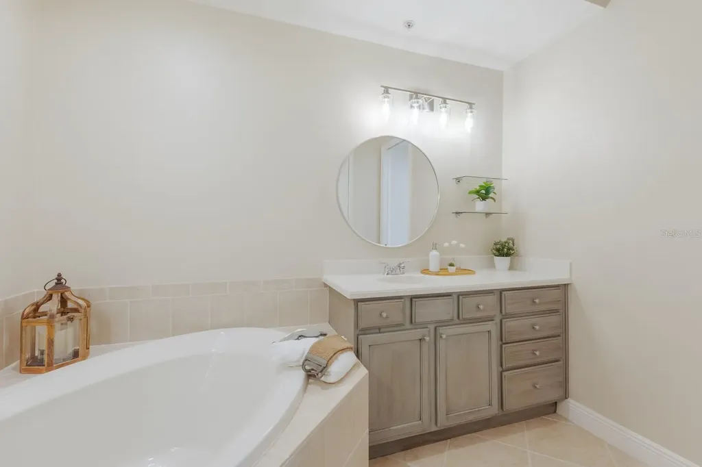 6409 Moorings Point Circle Lakewood Ranch FL 34202