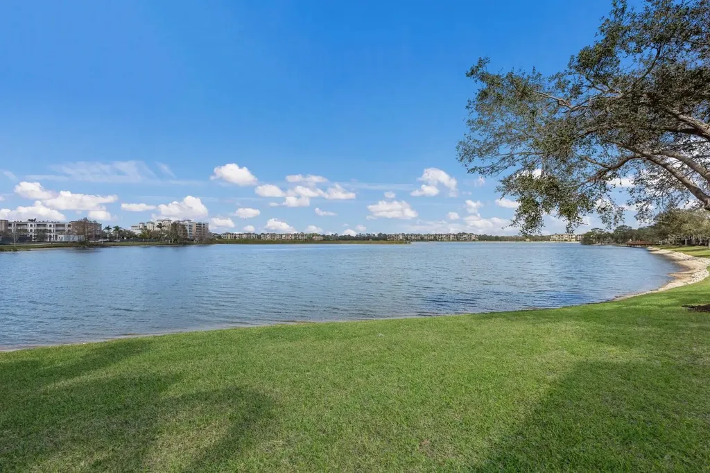 6409 Moorings Point Circle Lakewood Ranch FL 34202