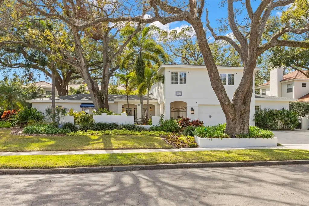 4306 W Swann Avenue Tampa FL 33609