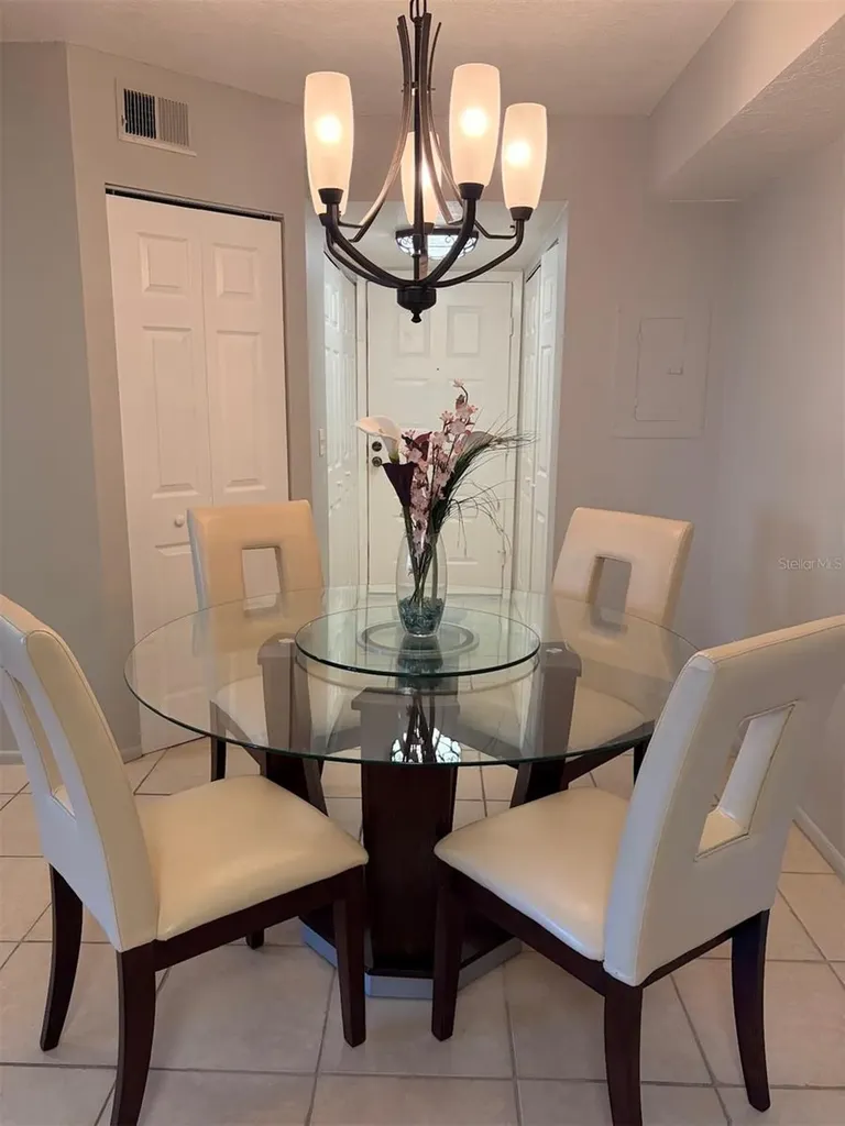 2067 Hunters Glen Drive Dunedin FL 34698