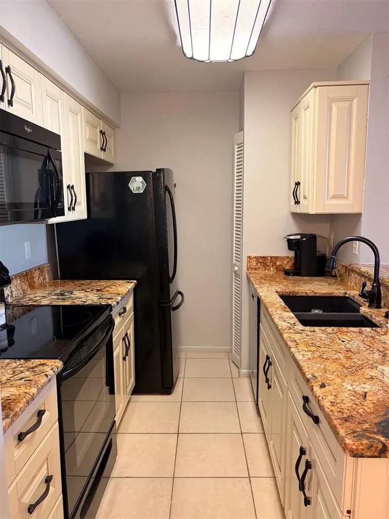 2067 Hunters Glen Drive Dunedin FL 34698