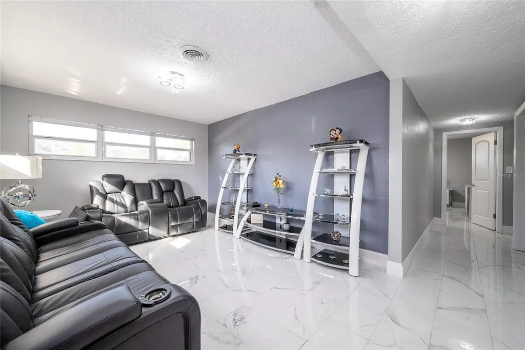 5006 Monet Avenue Belle Isle FL 32812