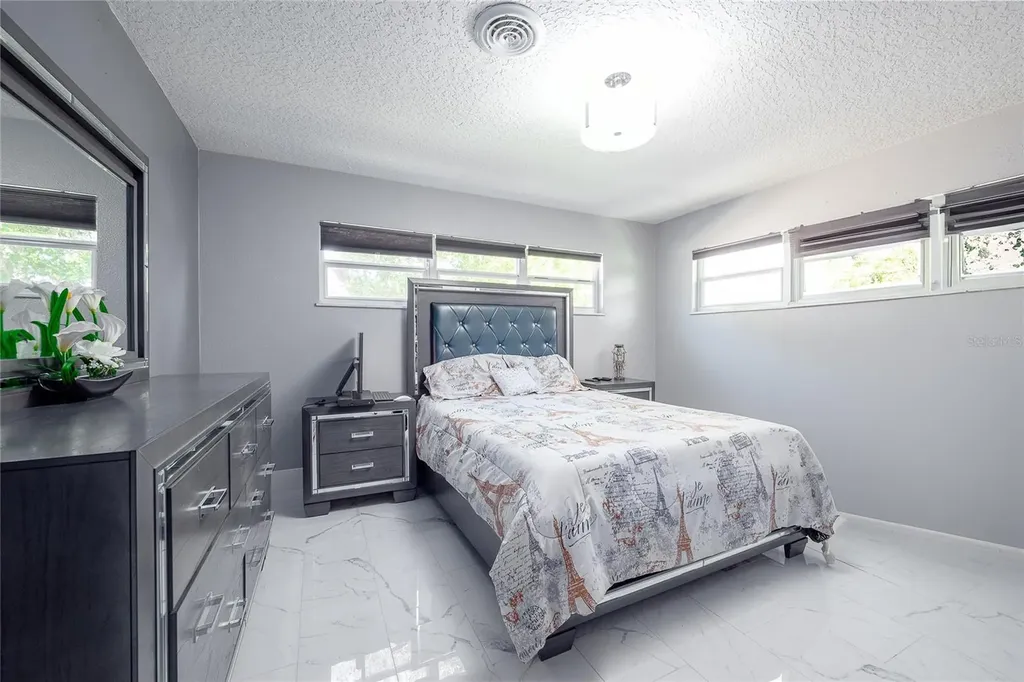 5006 Monet Avenue Belle Isle FL 32812