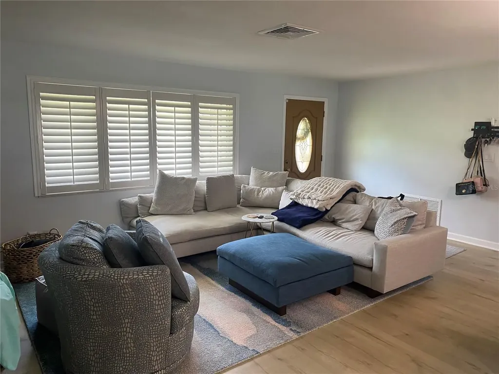 1755 Georgia Avenue NE St Petersburg FL 33703