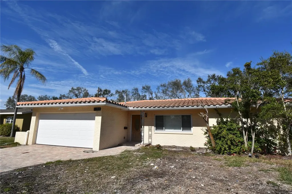 1755 Georgia Avenue NE St Petersburg FL 33703