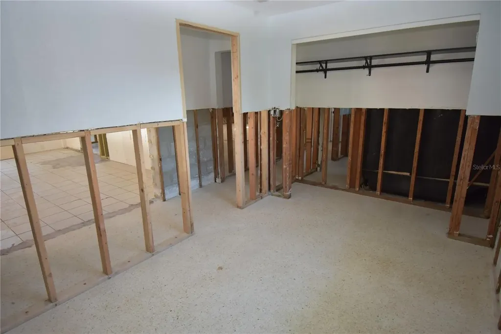 1755 Georgia Avenue NE St Petersburg FL 33703