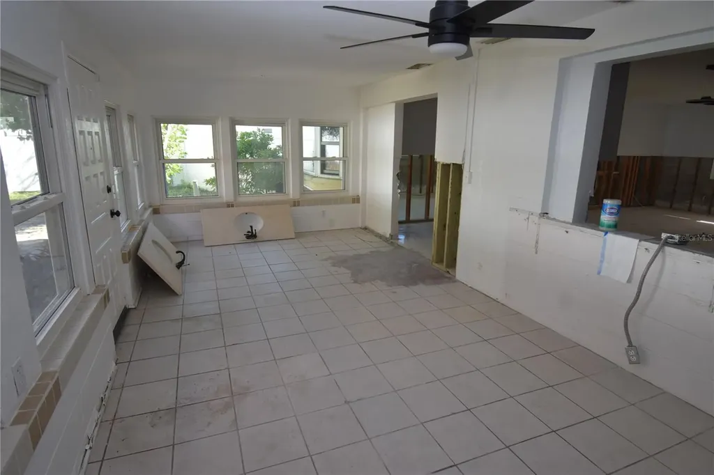 1755 Georgia Avenue NE St Petersburg FL 33703