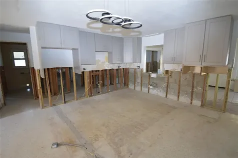 1755 Georgia Avenue NE St Petersburg FL 33703