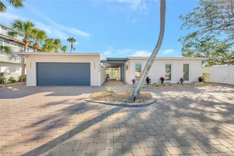 320 Avenida Leona Sarasota FL 34242