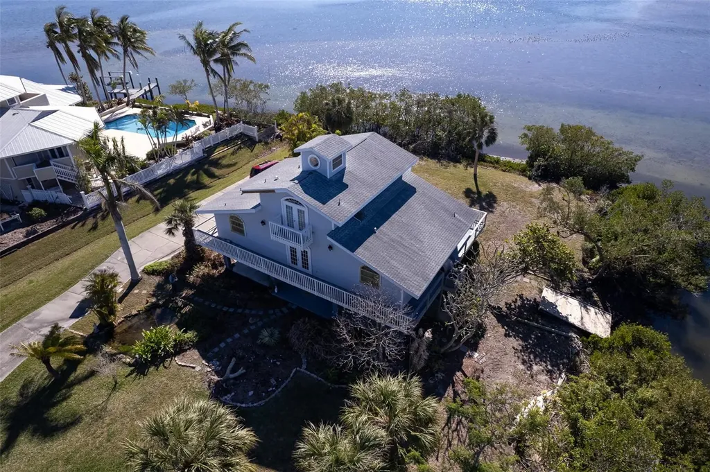 145 Burns Road Terra Ceia FL 34250