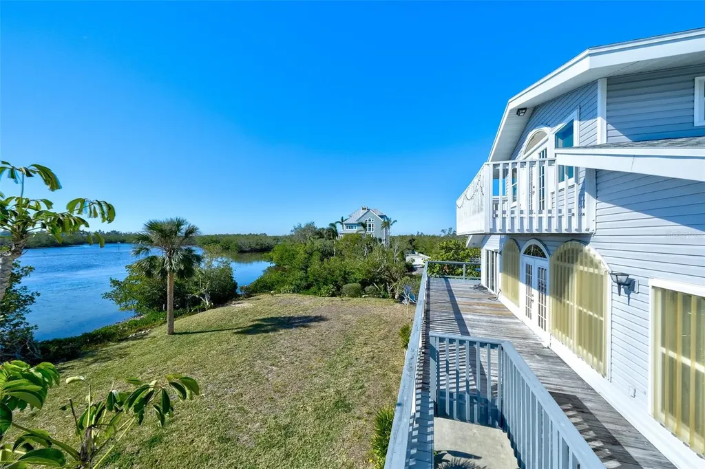 145 Burns Road Terra Ceia FL 34250