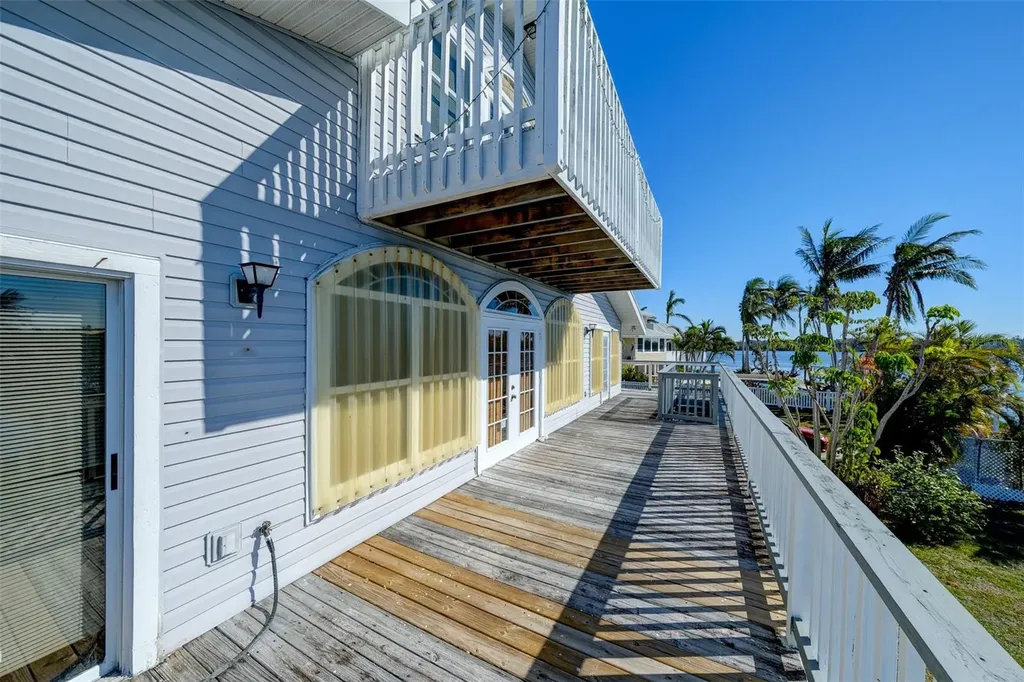 145 Burns Road Terra Ceia FL 34250