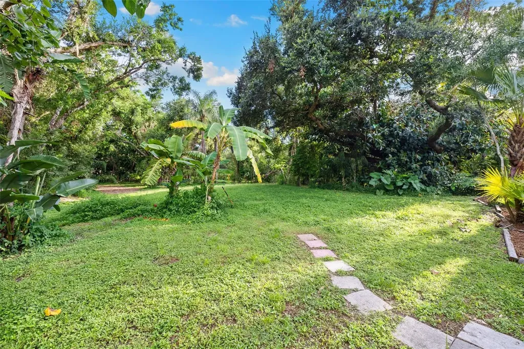 1343 Ranchero Drive Sarasota FL 34240