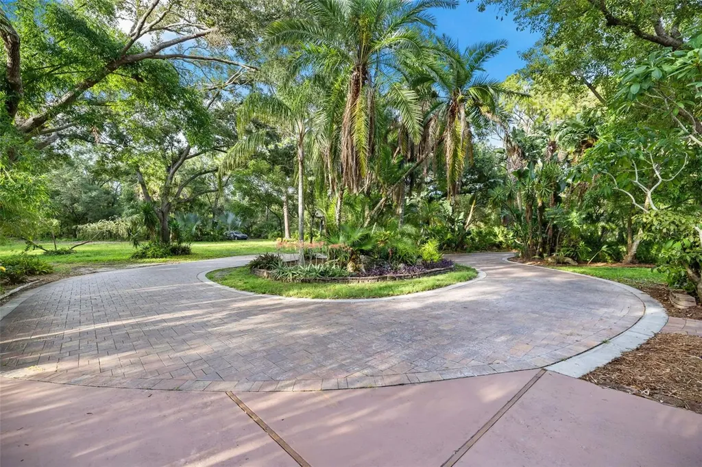1343 Ranchero Drive Sarasota FL 34240