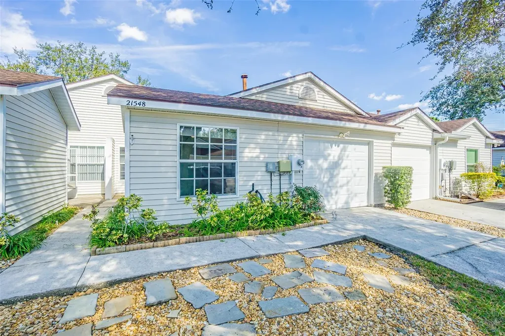 21548 Clubside Loop Lutz FL 33549
