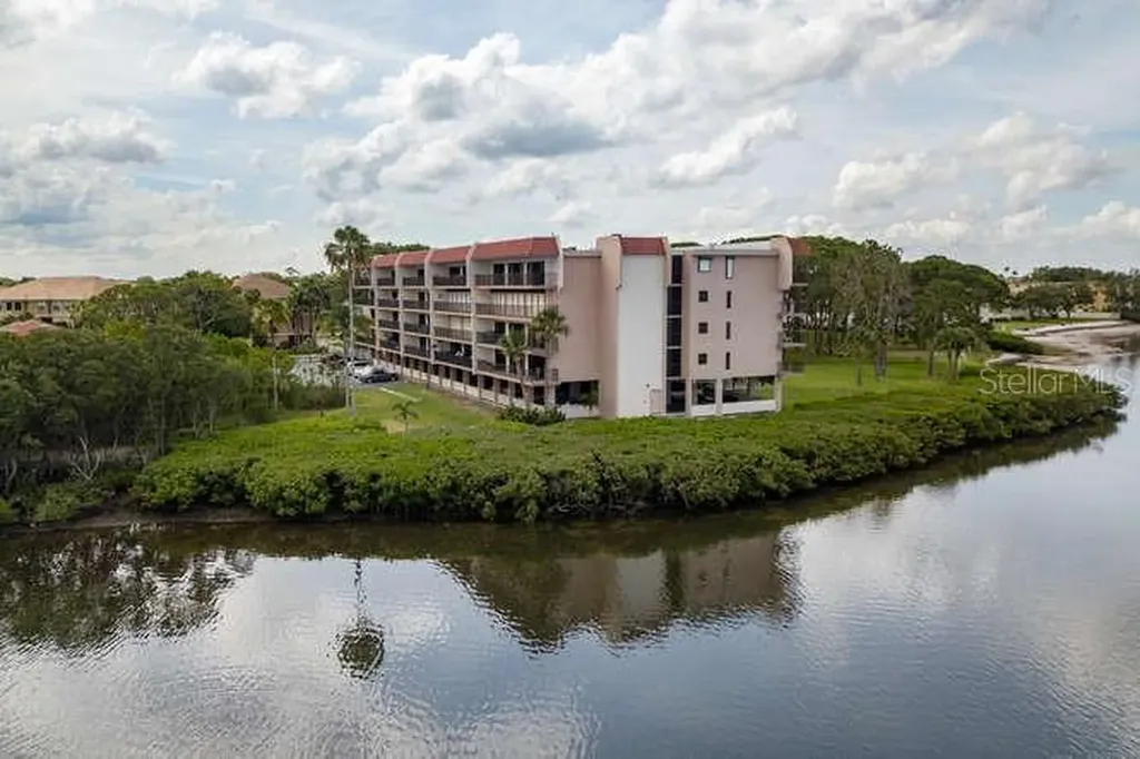 2700 Bayshore Boulevard Dunedin FL 34698