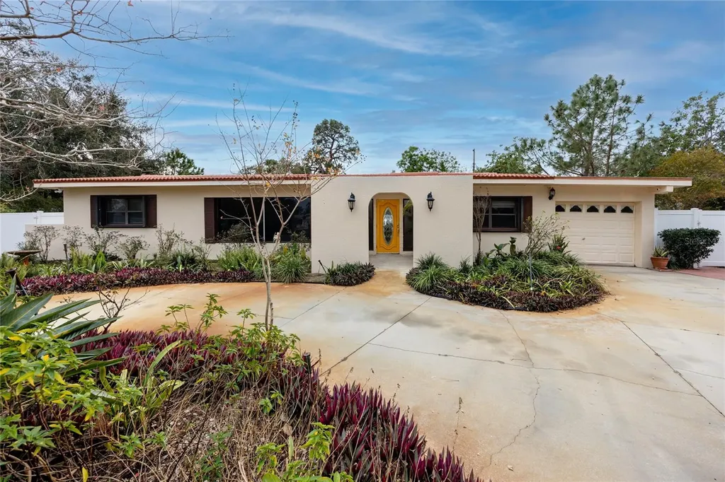 6226 Hampton Court N St Petersburg FL 33710