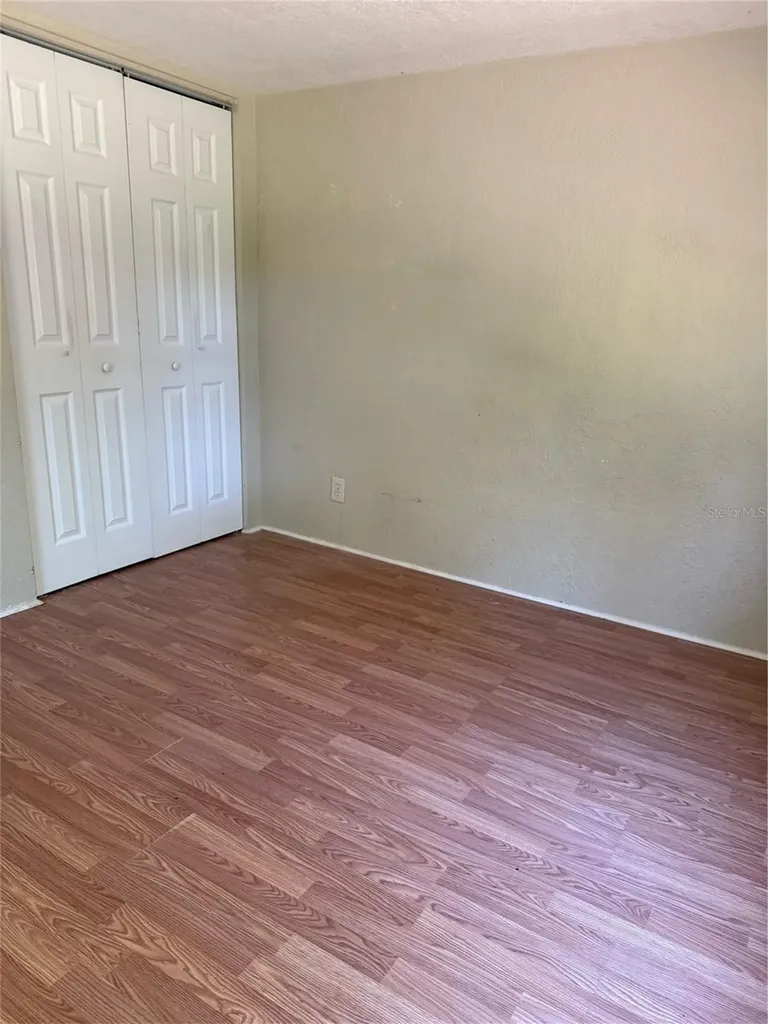 2107 Hialeah Avenue Leesburg FL 34748