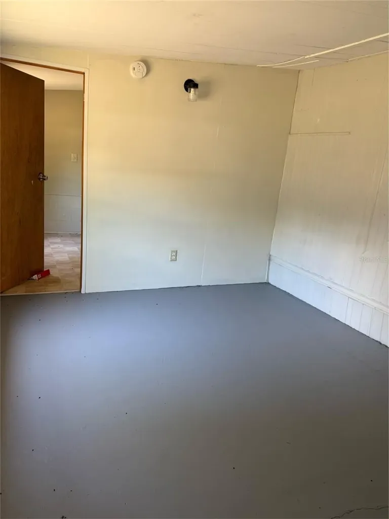 2107 Hialeah Avenue Leesburg FL 34748